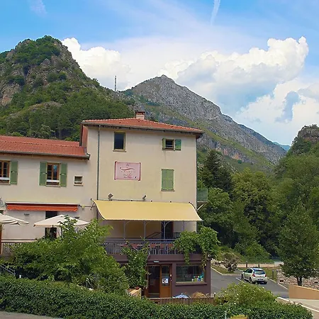 Hotel Le Prieure 2*